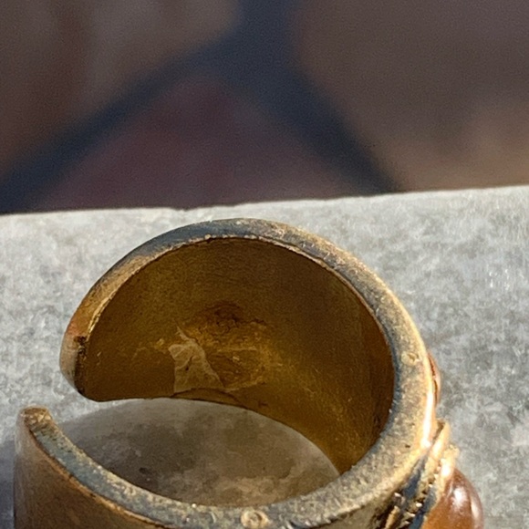 A Stunning Vintage Nina Ricci Etruscan Revival Ring w/Amber Colored Stones - Picture 11 of 12